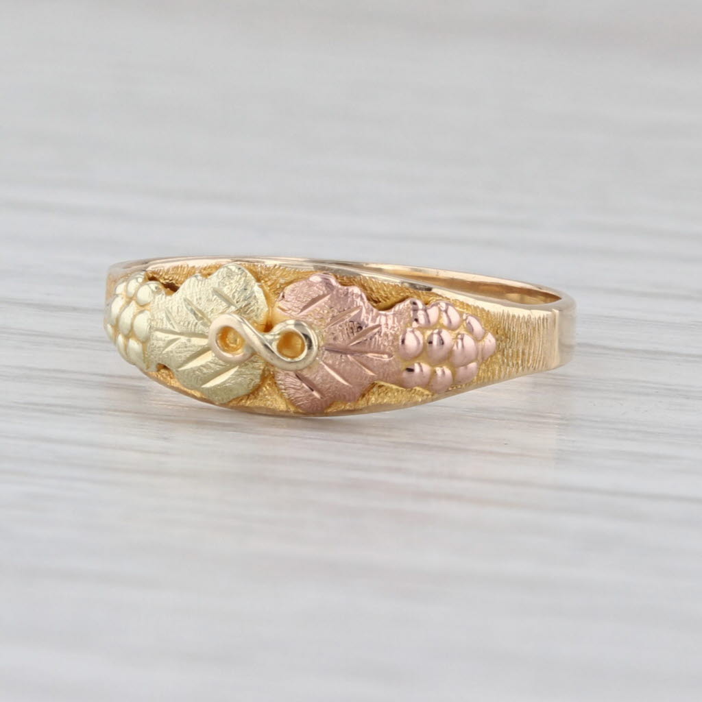 J Co Black Hills Gold Leaf Ring 10k Gold Stackable Band Size 7.5