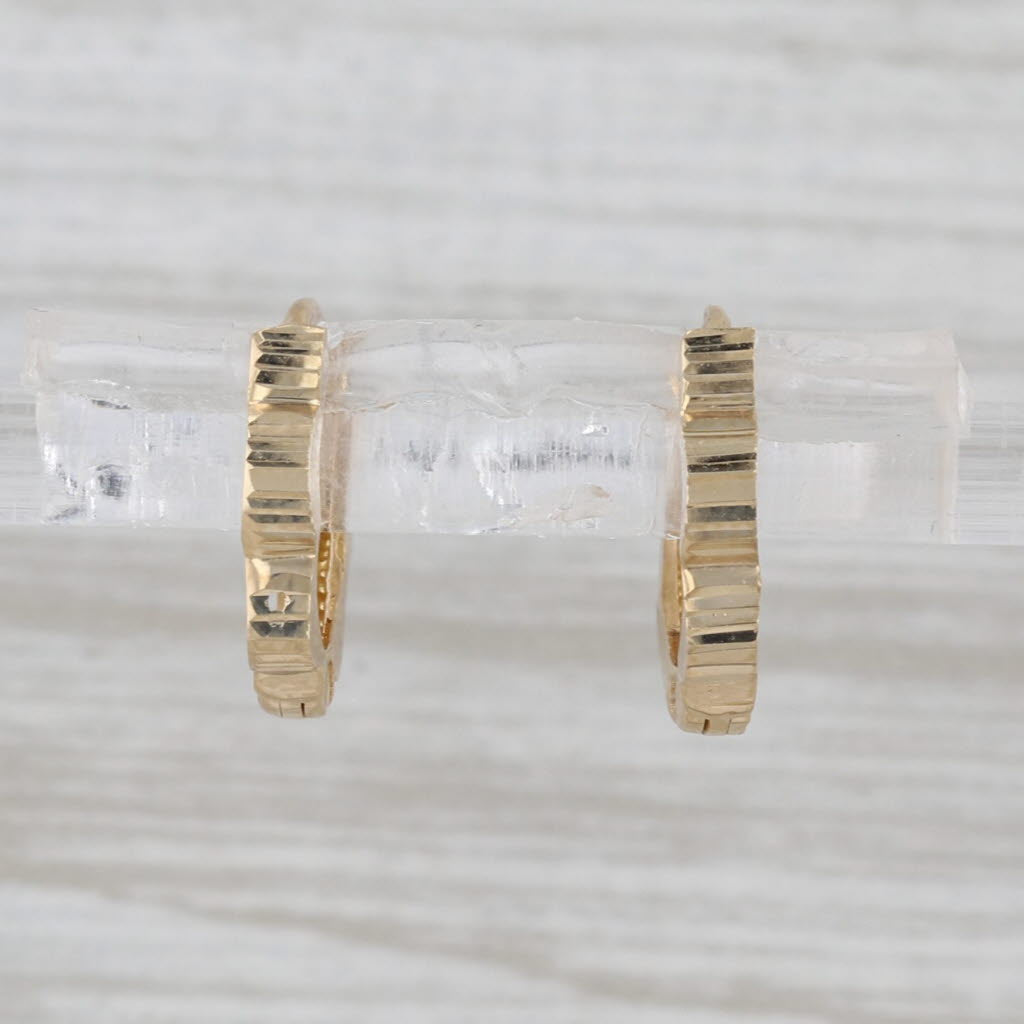 Small Scalloped Hoop Huggie Earrings 18k Yellow Gold Snap Top Round Hoops