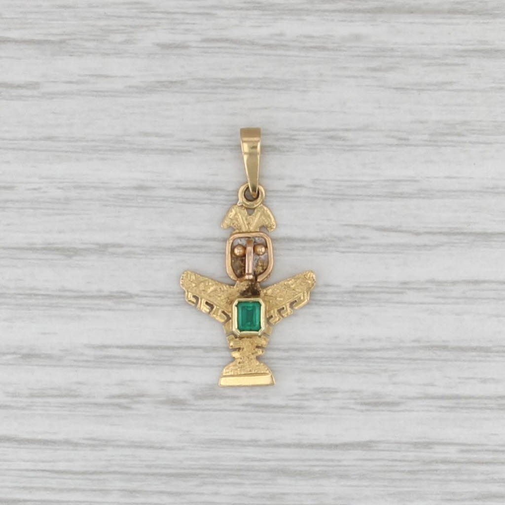 0.20ct Emerald Tribal Bird Pendant 18k Yellow Gold