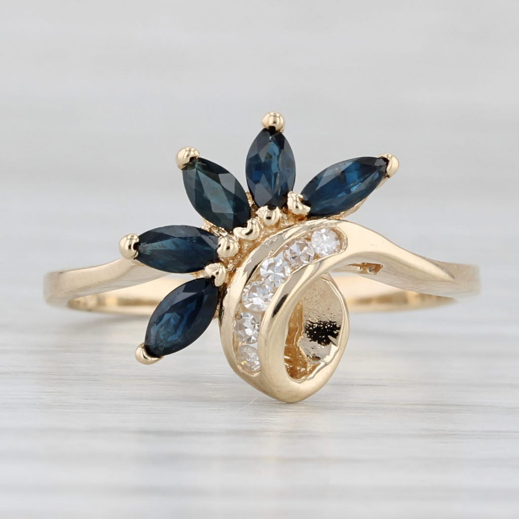 Light Gray 0.56ctw Blue Sapphire Diamond Flower Ring 14k Yellow Gold Size 8