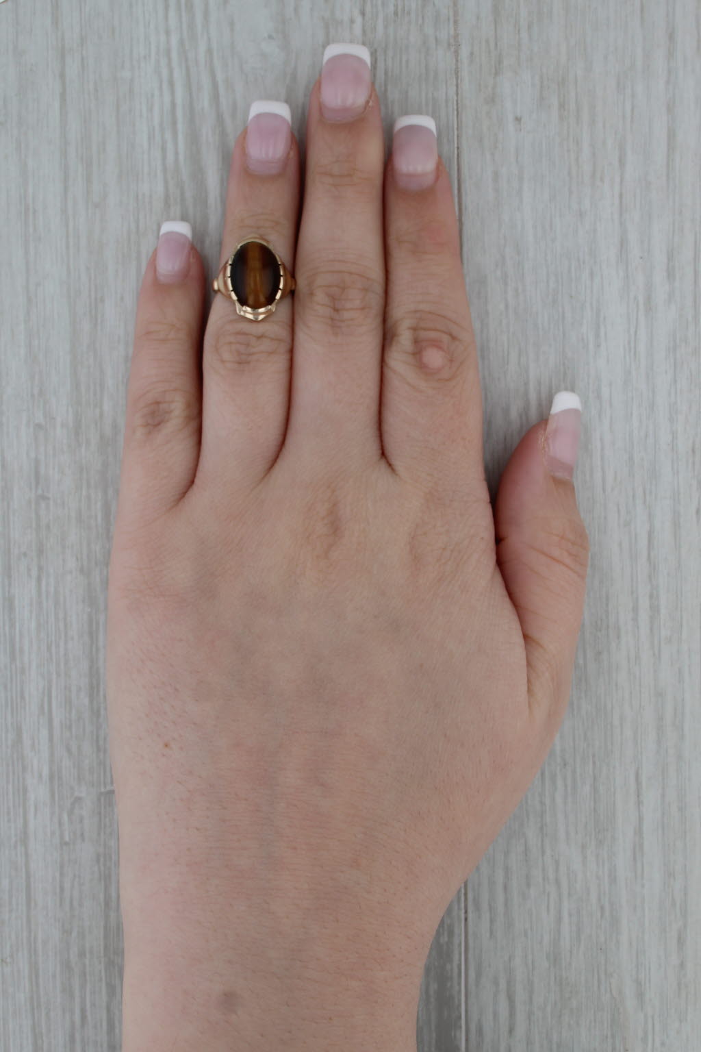 Vintage Tiger's Eye Oval Cabochon Ring 10k Yellow Gold Size 3.5