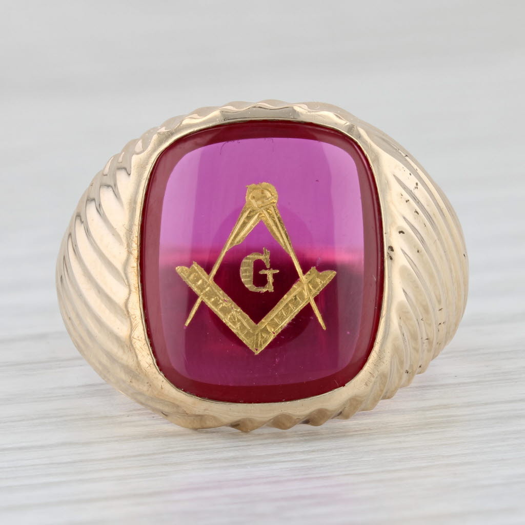 Light Gray Lab Created Ruby Masonic Signet Ring 10k Yellow Gold Square Compass Blue Lodge