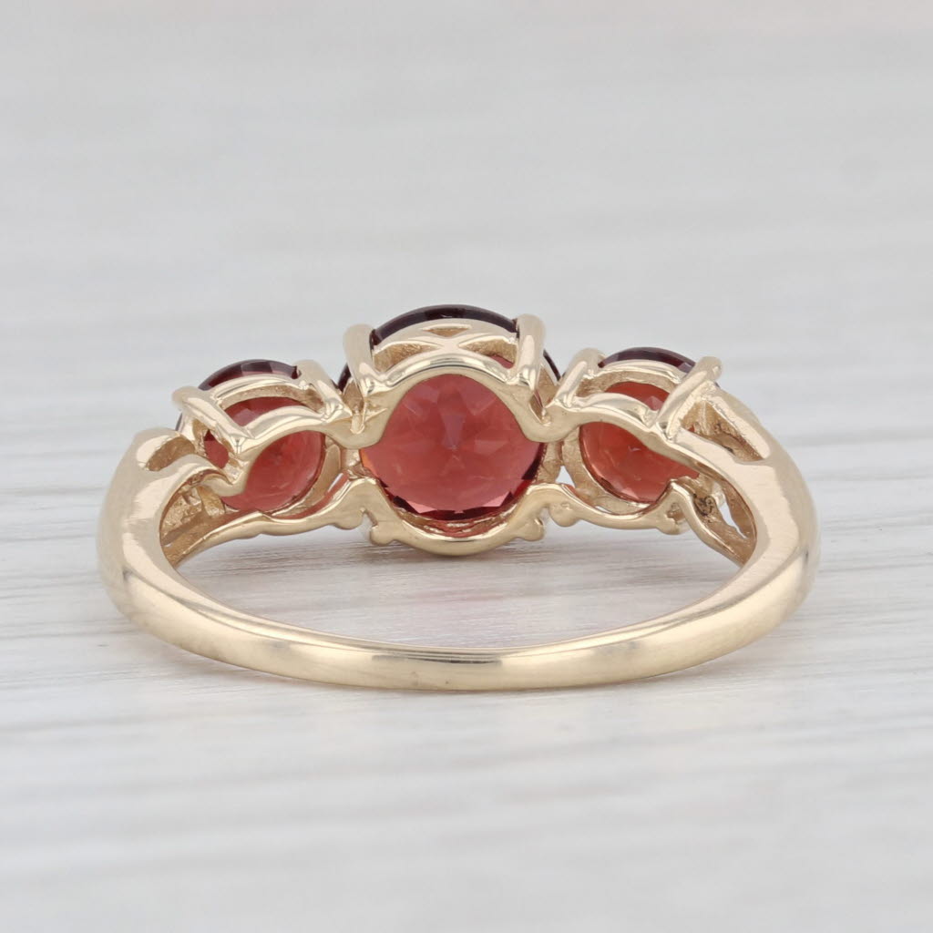 Light Gray 2.40ctw Garnet Ring 10k Yellow Gold Size 6.25 Round 3-Stone