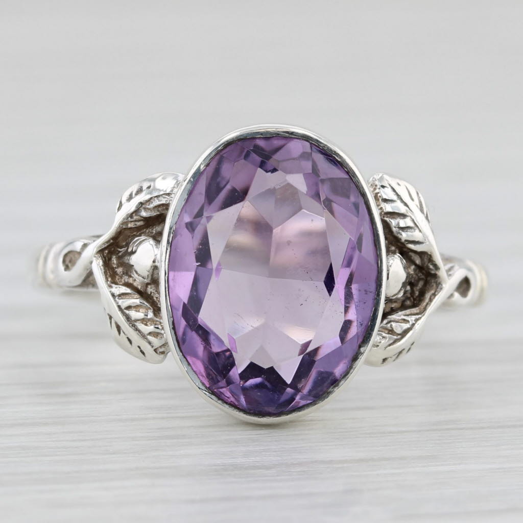 Light Gray 3.30ct Oval Solitaire Amethyst Flower Ring Sterling Silver Size 7.75