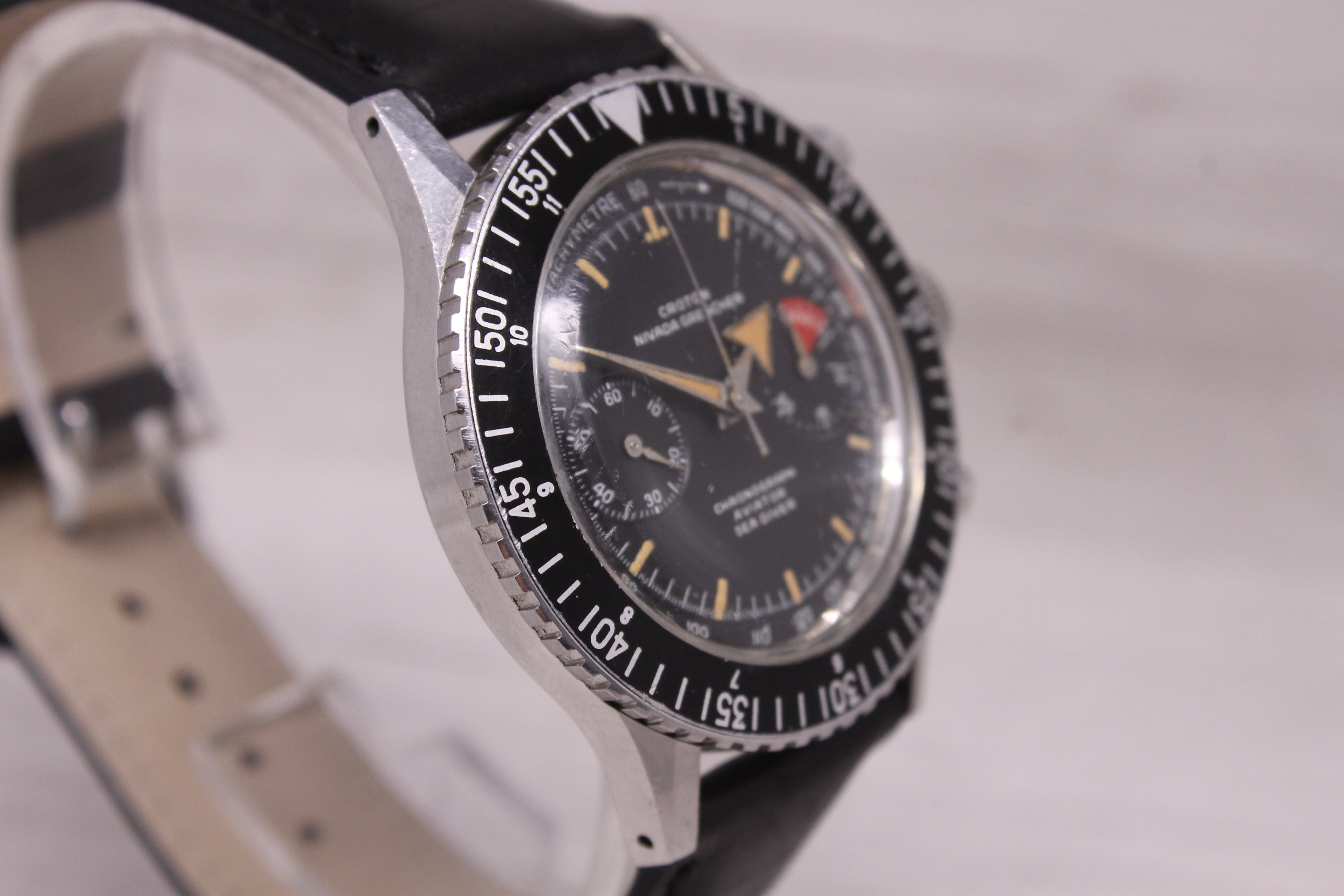 Vintage Croton Nivada Grenchen Chronomaster 38mm Steel Chronograph Watch Venus