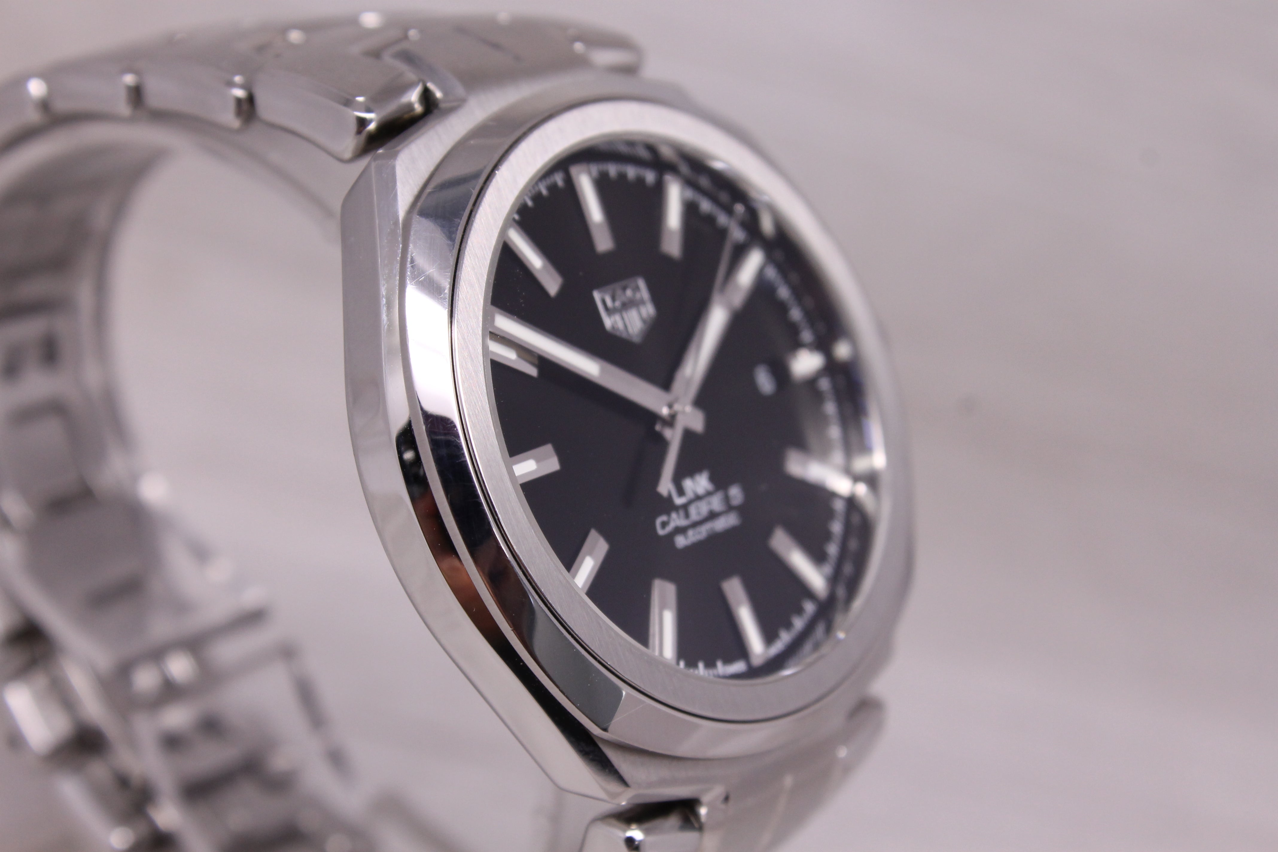 Tag Heuer Link Calibre 5 41mm Mens Steel Automatic Watch WBC2110 w/ Box