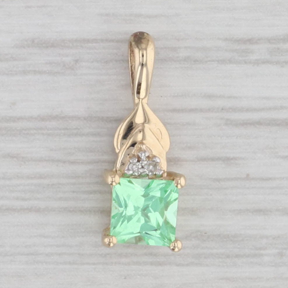 Gray 0.74ct Lab Created Green Sapphire Diamond Pendant 10k Yellow Gold