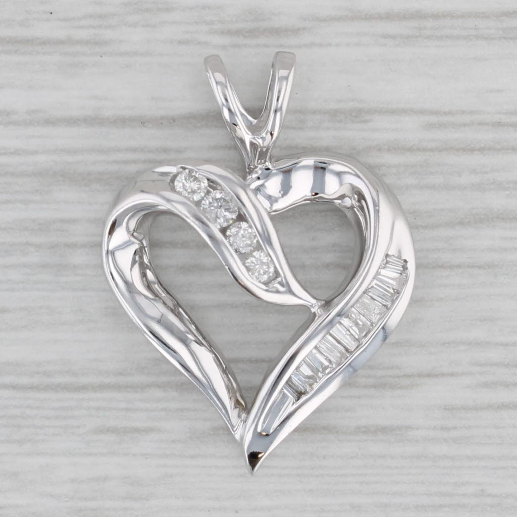 Gray 0.25ctw Diamond Open Heart Pendant 10k White Gold