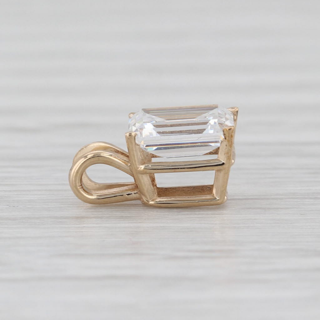 0.95ct Cubic Zirconia Pendant 10k Yellow Gold Small Drop