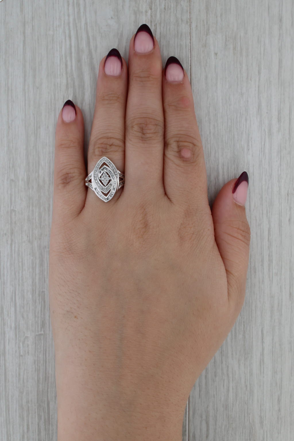 0.63ctw Diamond Ring 10k White Gold Size 7 Interlocking Halos