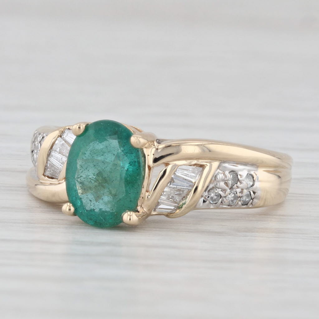 14k sold Gold Emerald and Diamond Ring Size 7