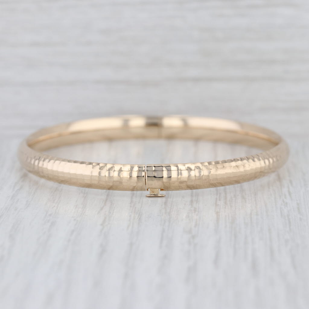 Hammered Omega Pattern Bangle Bracelet 14k Yellow Gold 8" 6.1mm