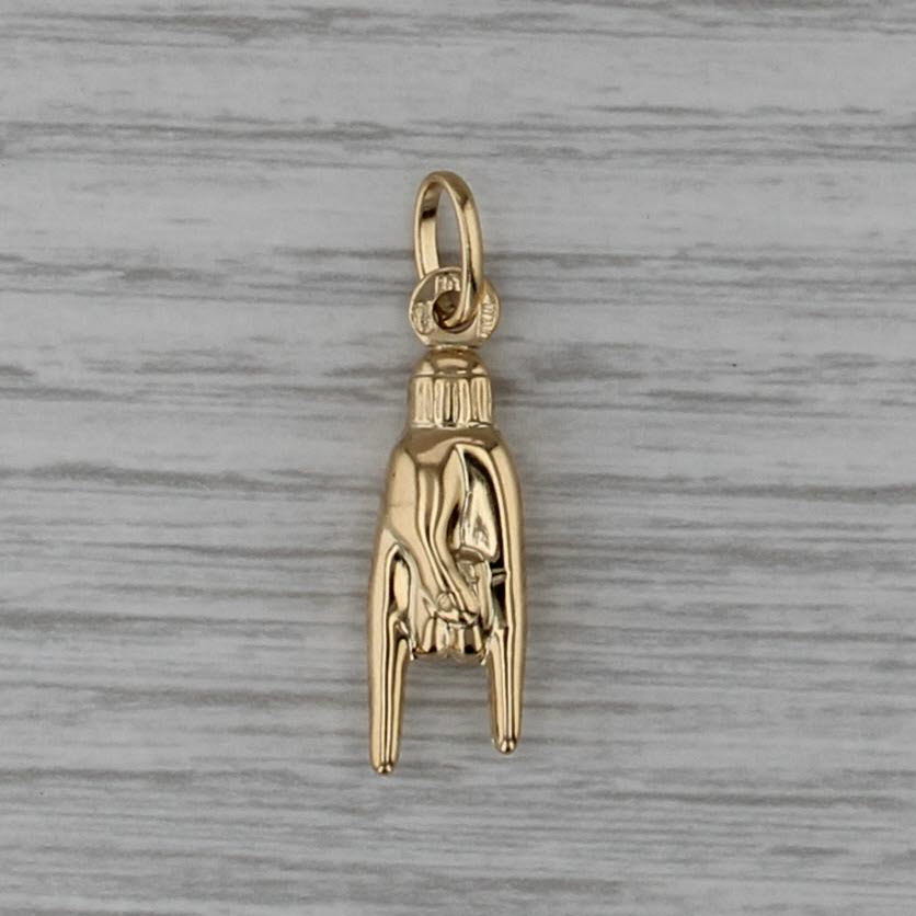 Horned Hand Italian Talisman Charm 18k Yellow Gold Lucky Amulet Pendant
