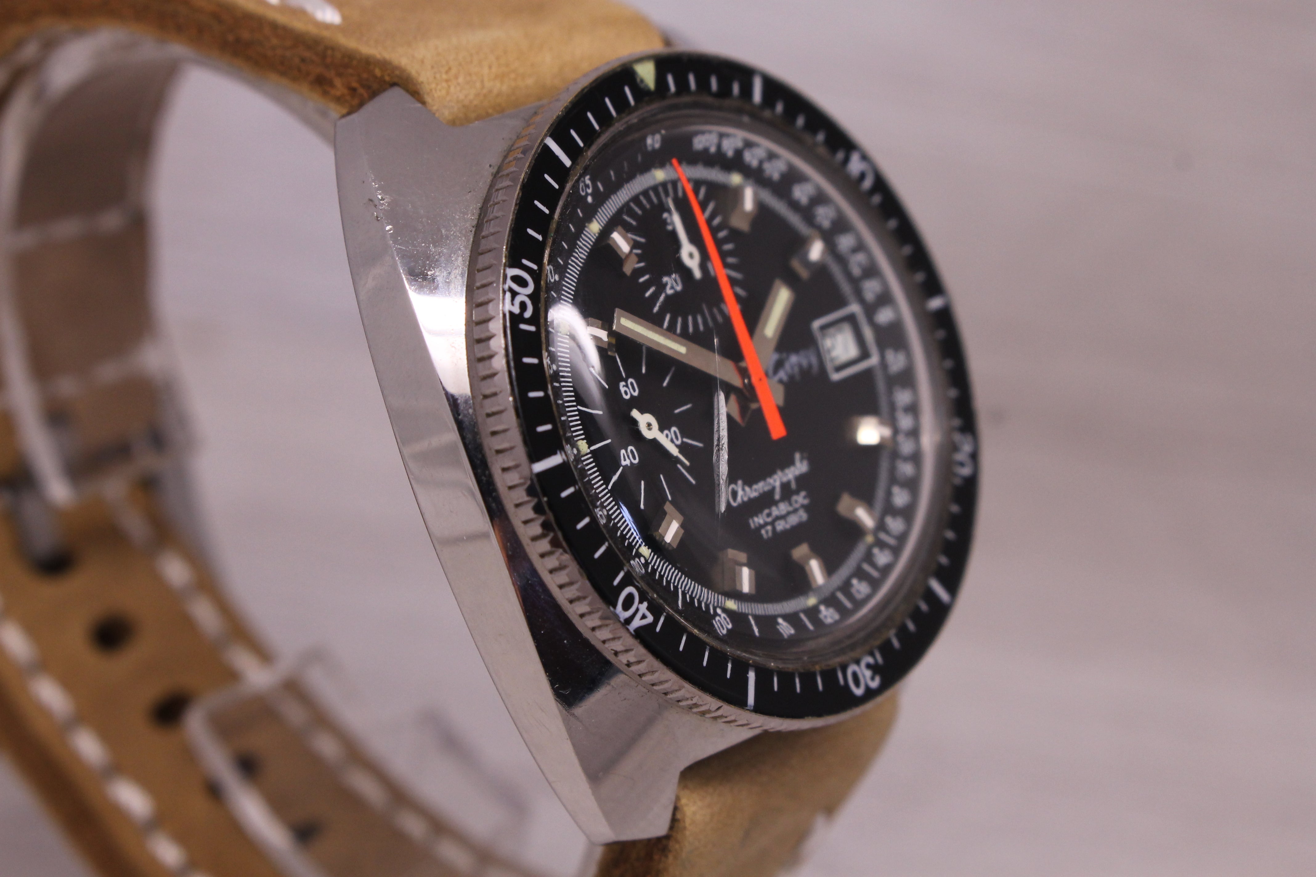 Rosy Brown Vintage 1980's Gipsy Mens 40mm Stainless Steel Chronograph Watch Valjoux 7765