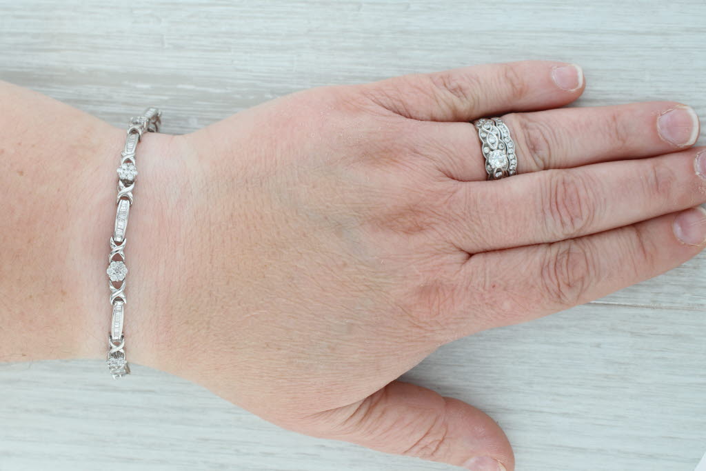 Gray 2.25ctw Diamond Flower Cluster Bar Links Tennis Bracelet 14k White Gold 7.5"