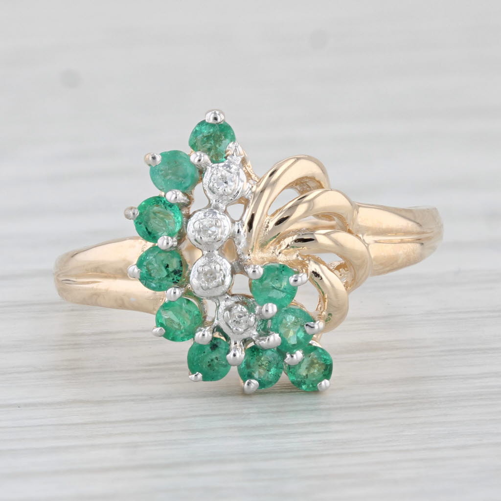 Light Gray 0.57ctw Emerald Diamond Cluster Ring 14k Yellow Gold Size 8.25