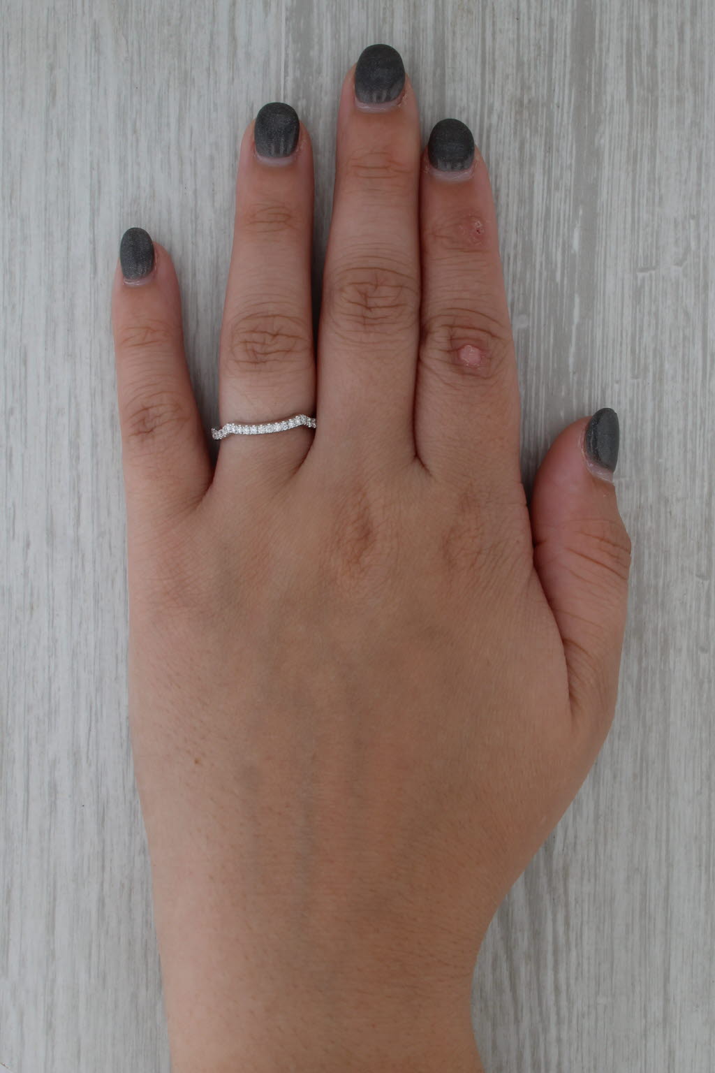Neil Lane Contoured Diamond Ring 14k White Gold Wedding Band Size 7.75