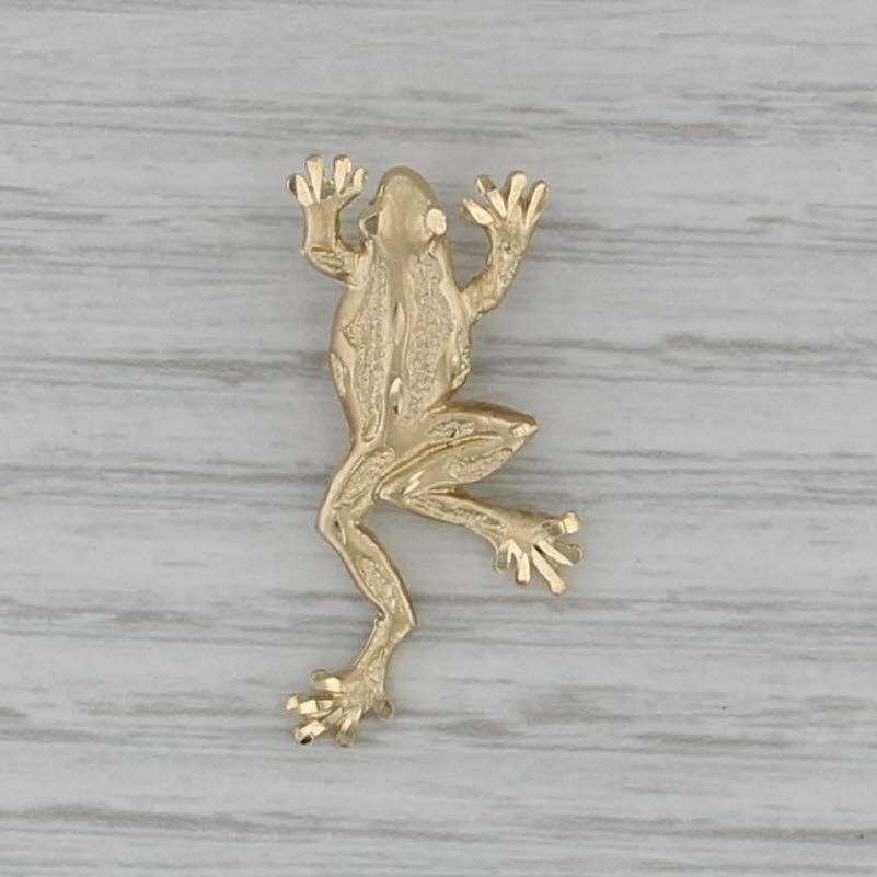 Detailed Frog Pendant 14k Yellow Gold