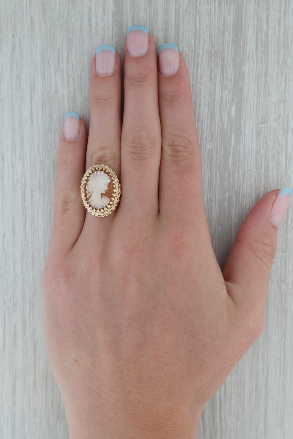 Rosy Brown Shell Cameo Ring 14k Yellow Gold Size 8.5 Oval Carved Figural Vintage