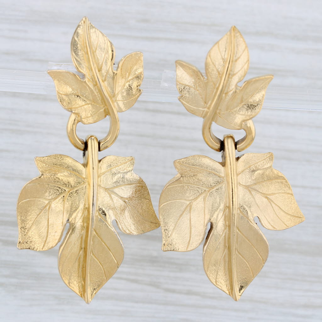 Light Gray Trifari Kunio Matsumoto Floral Leaf Earrings Brooch Set Statement