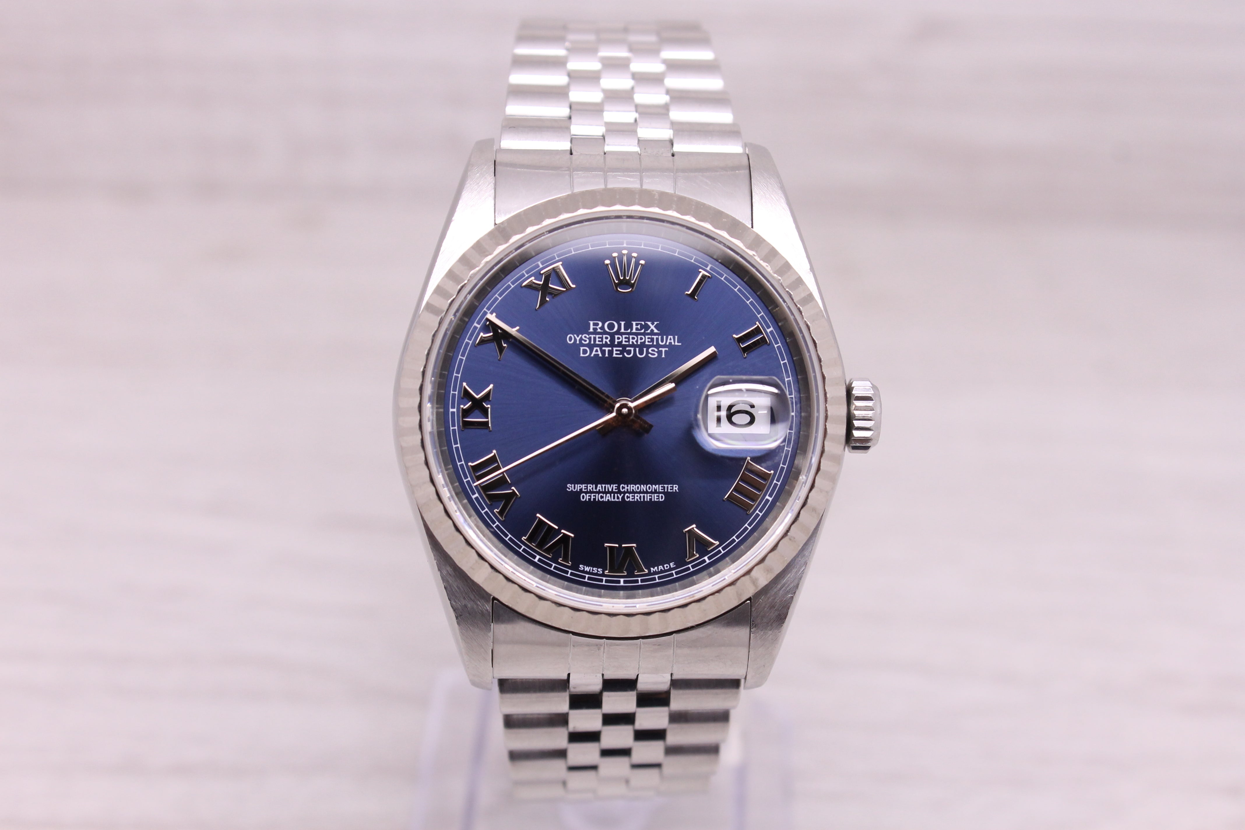 Light Gray 2001 2002 Rolex Datejust Blue Roman 36mm Steel Mens Automatic Watch Jubilee