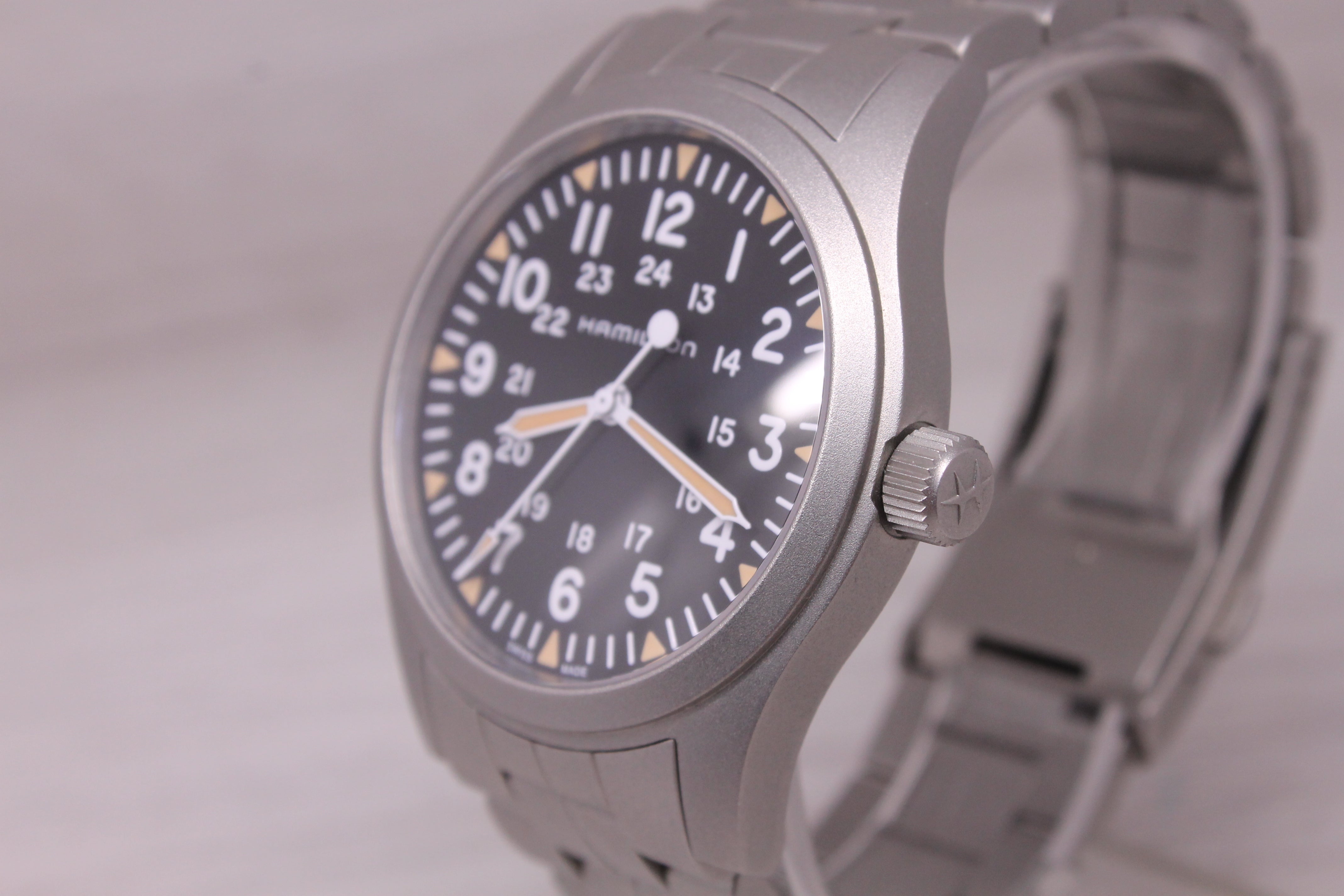 Hamilton Khaki Field Mechanical Mens Watch 42mm Steel Military Swiss H695290 Box