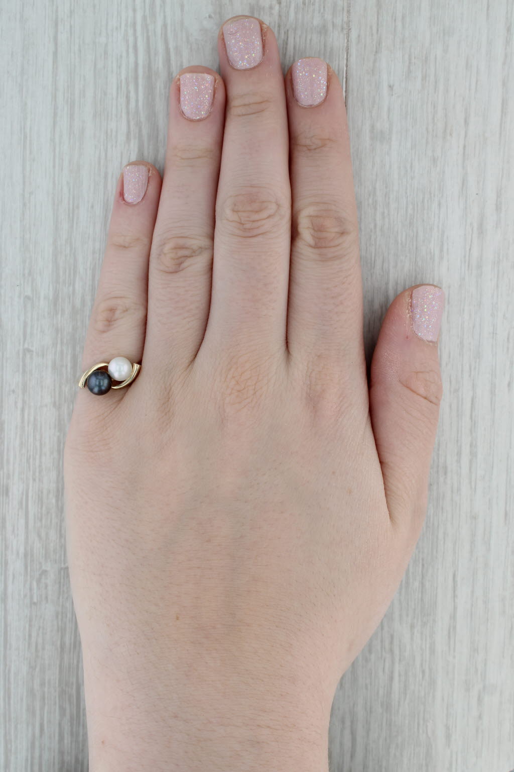 Dark Gray Cultured Black & White 2- Pearl Bypass Ring 14k Yellow Gold Size 7