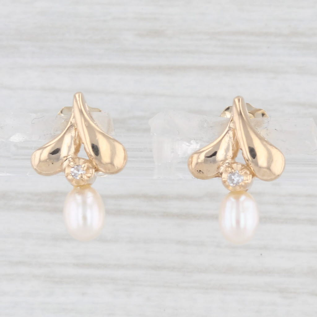 Light Gray Cultured Pearl Stud Earrings 10k Yellow Gold