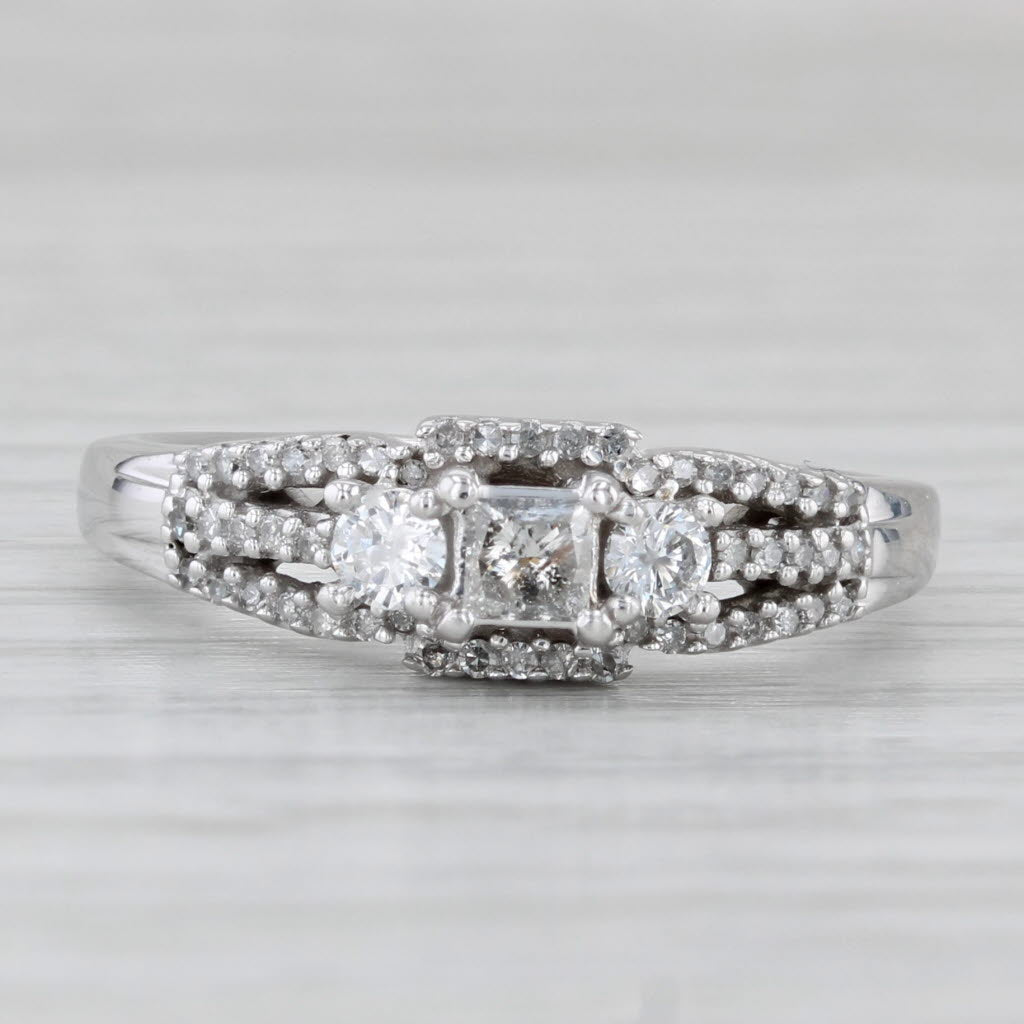 Light Gray 0.50ctw Diamond Princess Enamel Ring 10k White Gold Size 7