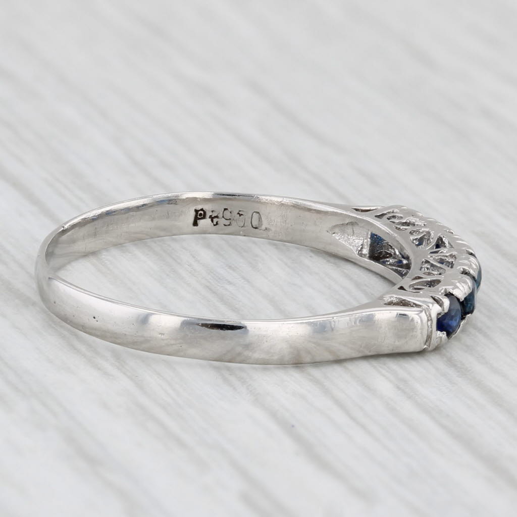 Light Gray Vintage 0.27ctw Blue Sapphire Stackable Ring 750 Platinum Wedding Band Sz 6.75-7