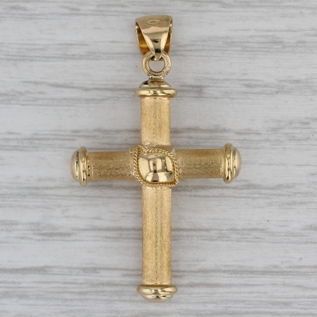 Gray Rope Accented Cross Pendant 18k Yellow Gold