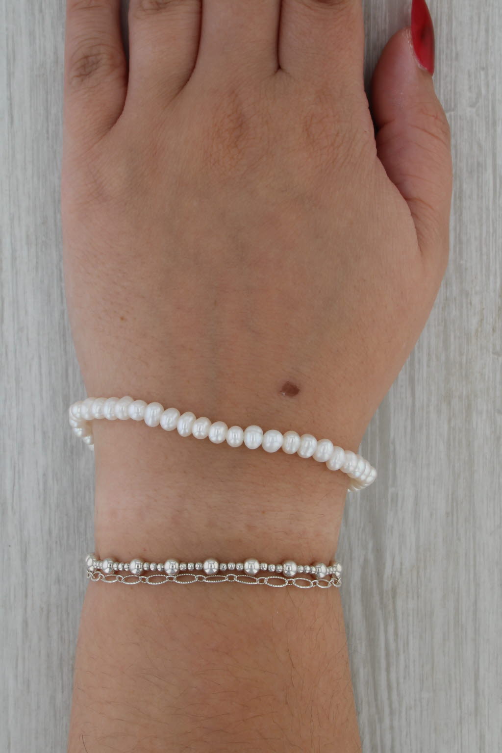 Feshwater Cultured Pearl Single Strand Bracelet 14k Yellow Gold Clasp 7"