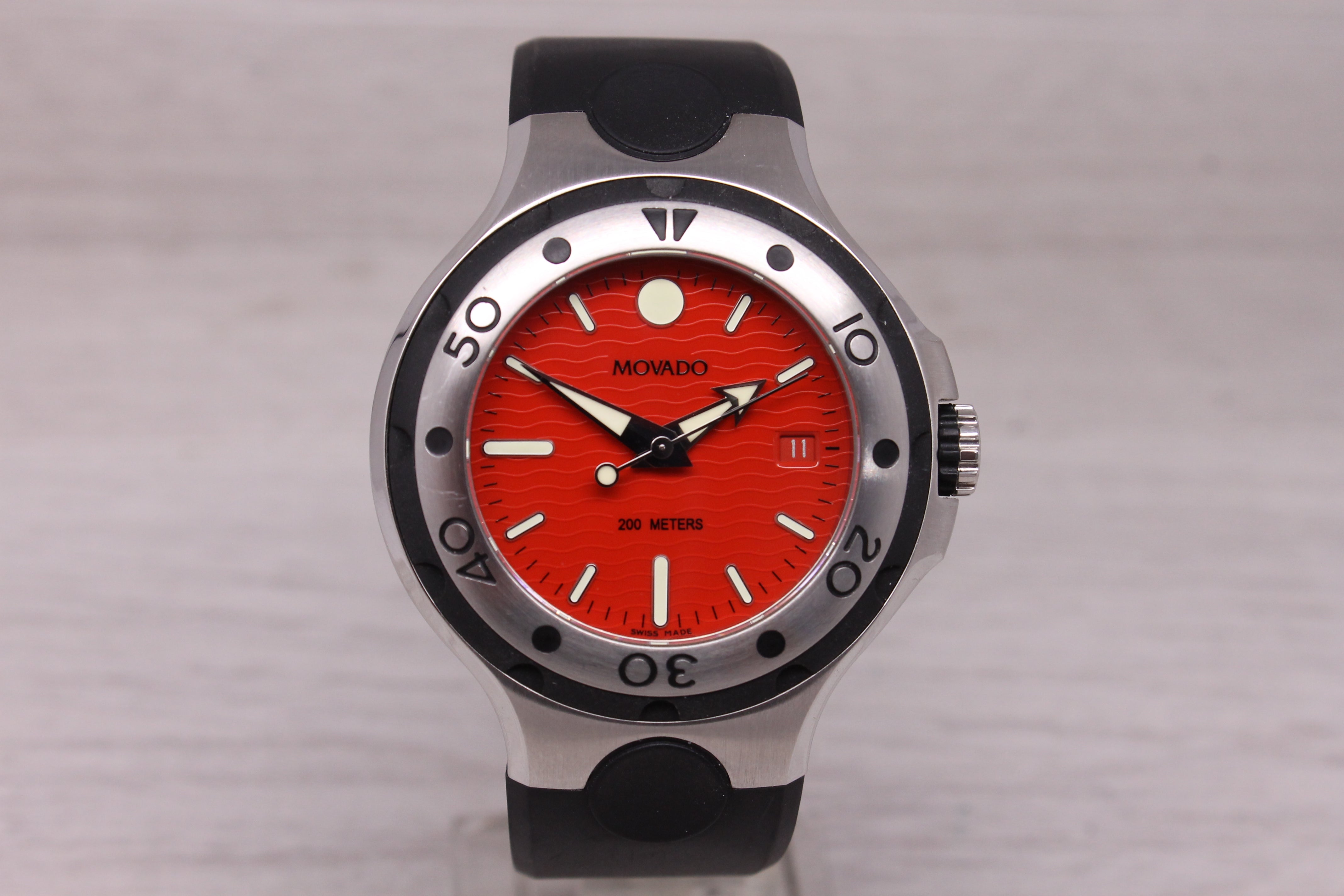 Movado Series 800 43mm Stainless Steel Quartz Watch Swiss Red Dial Date