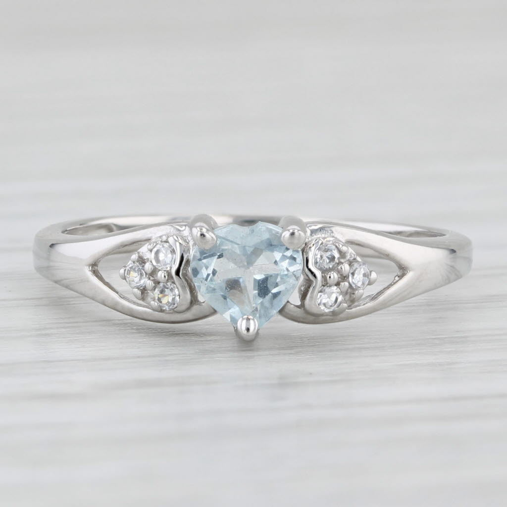 Light Gray 0.43ctw Blue Topaz Heart Cubic Zirconia Ring 10k White Gold Size 7.25