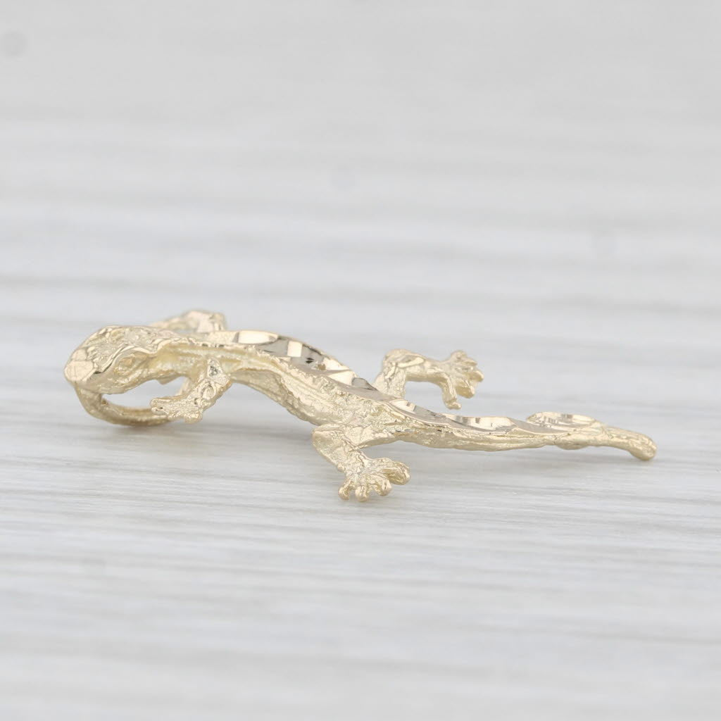 Light Gray Small Geko Charm 14k Yellow Gold Lizard Pendant