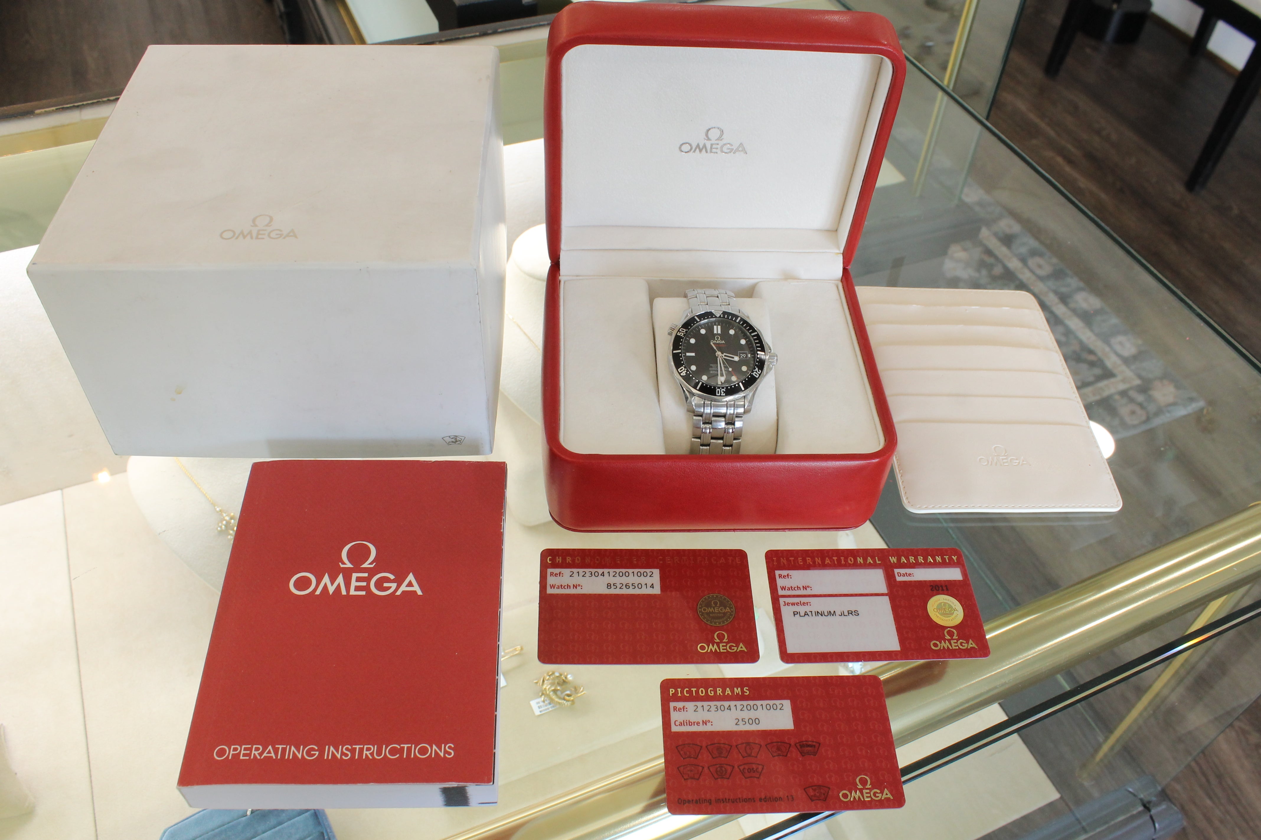 Omega Seamaster Professional 300m 41mm Steel Automatic Divers Watch w Box Cards