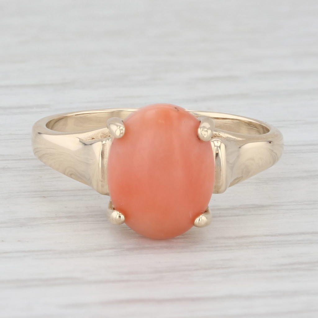 Light Gray Coral Solitaire Ring 14k Yellow Gold Size 7 Oval Cabochon