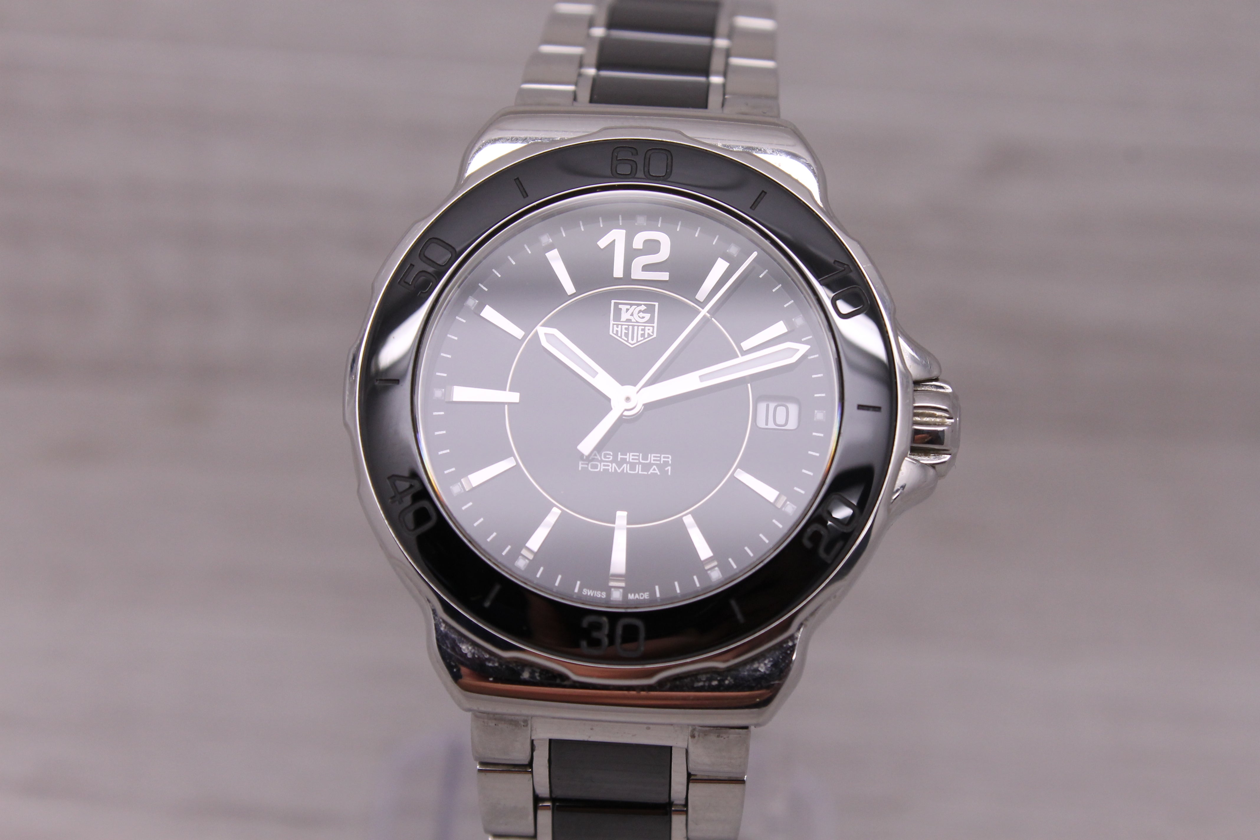 Light Slate Gray Tag Heuer Ladies Formula 1 WAH1210 35mm Steel & Ceramic Quartz Watch Box Tag