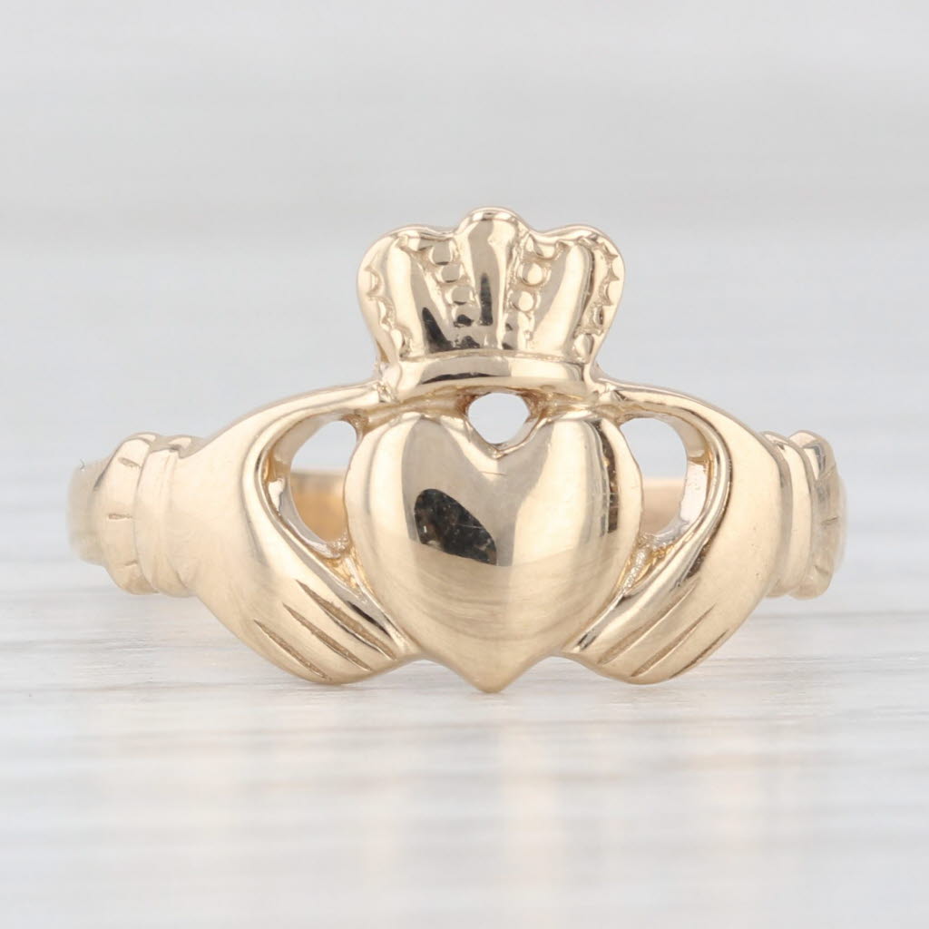 Light Gray Irish Claddagh Ring 14k Yellow Gold Made in Ireland Size 7.25