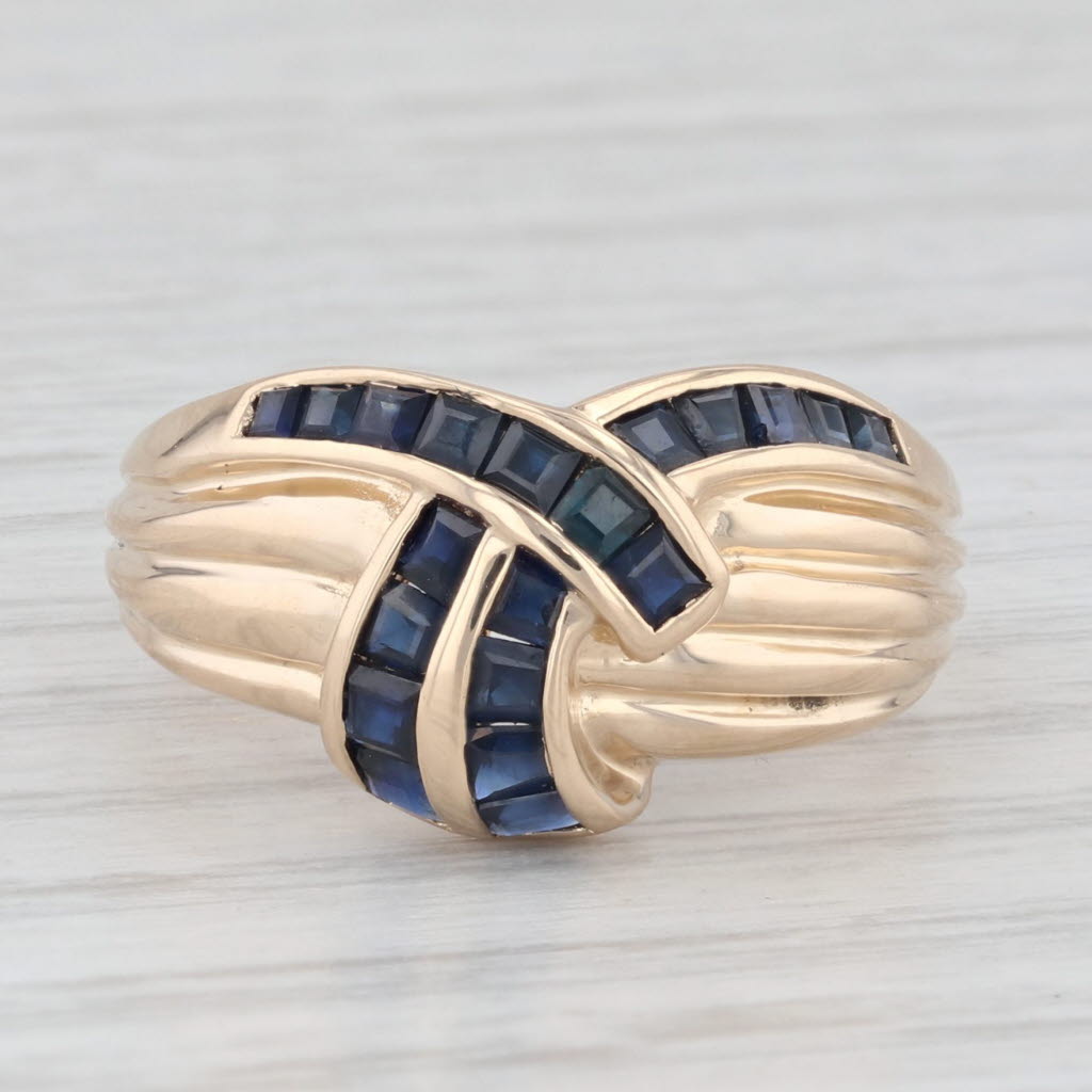 Light Gray 0.90ctw Blue Sapphire Knot Ring 14k Yellow Gold Size 7.25