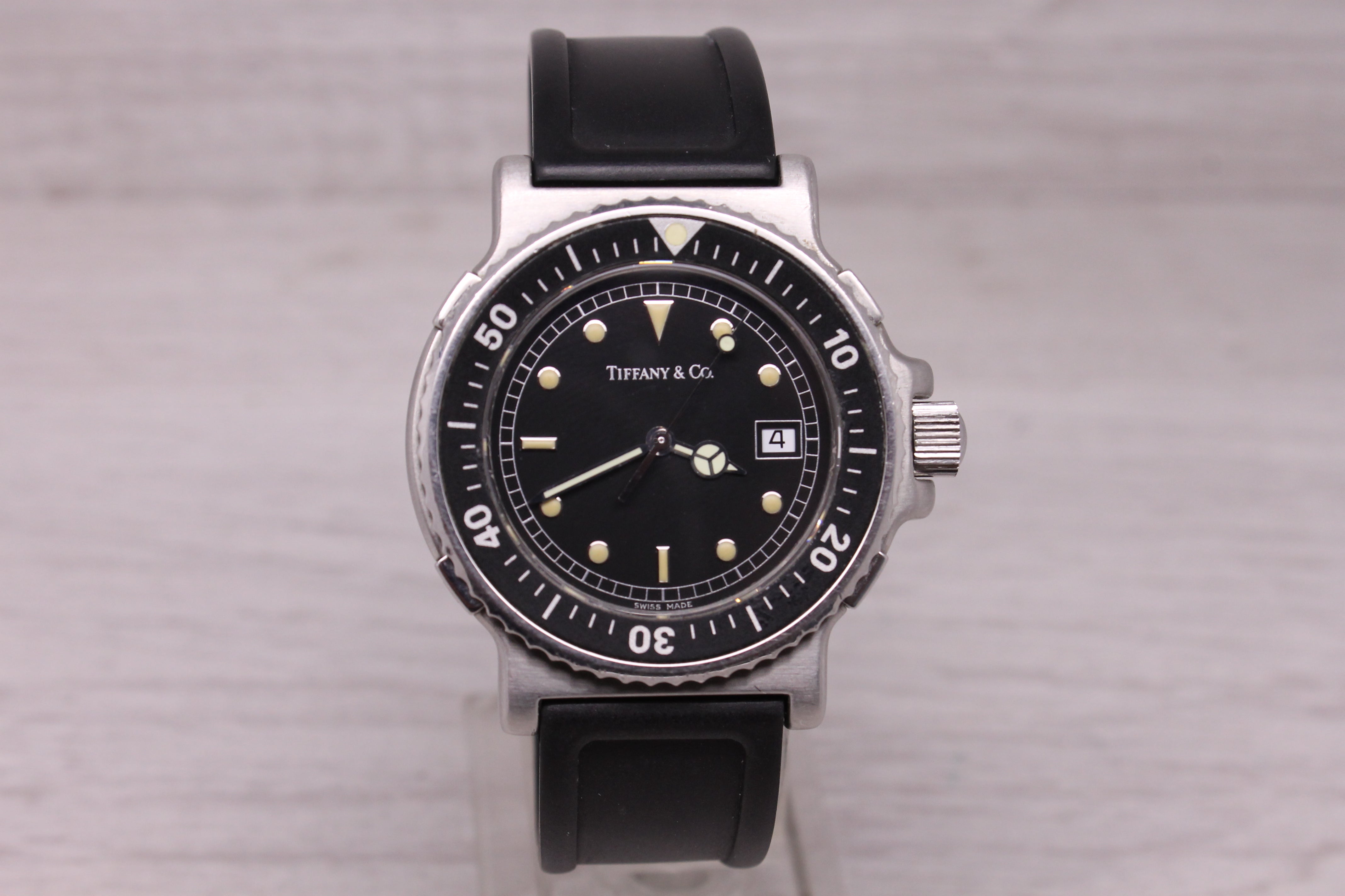 TIffany & Co Diver Watch 39mm Black Dial Stainless Steel Quartz Swiss Date M0710