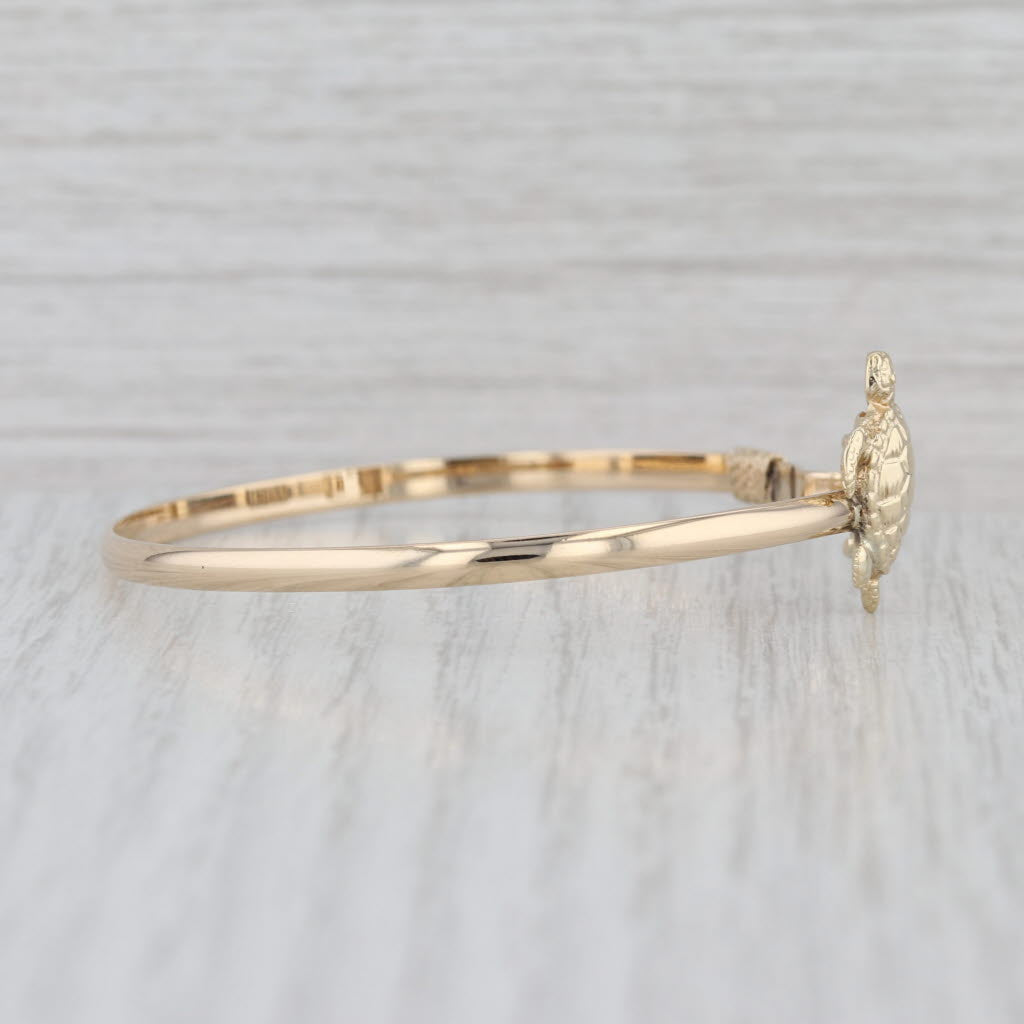 Seaturtle Bangle Bracelet 14k Yellow Gold 6.5" Hook Clasp Turtle