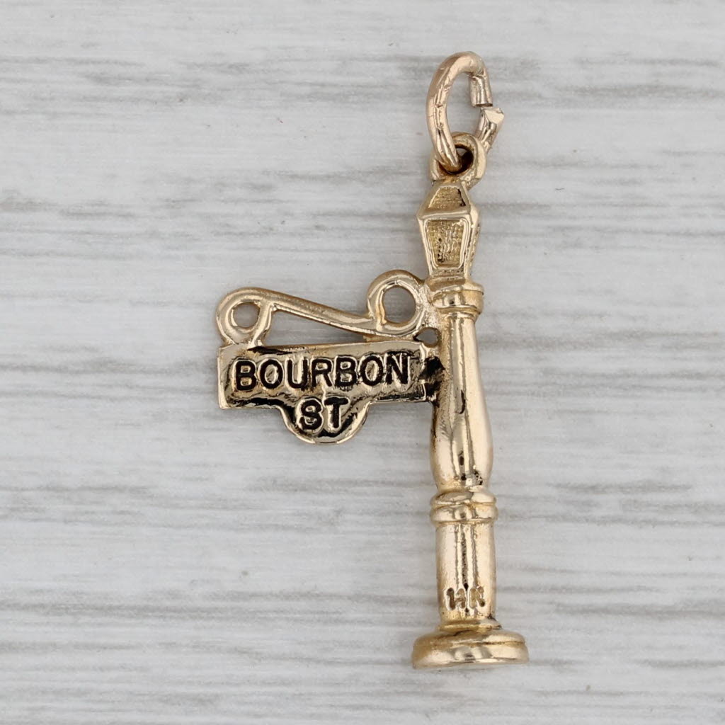 Gray Bourbon St Lamp Post Charm 14k Yellow Gold Souvenir Pendant