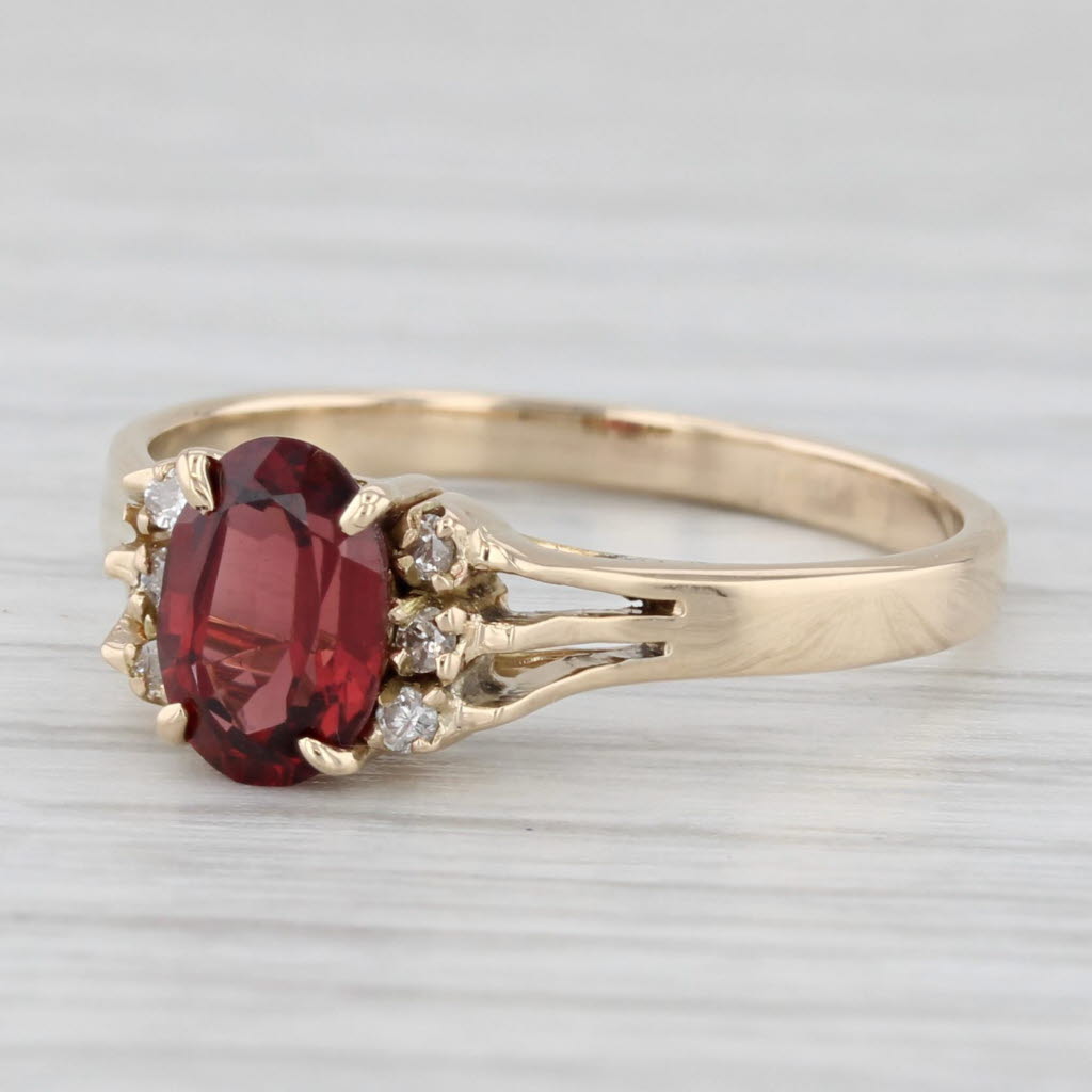 Light Gray Vintage 0.83ct Garnet Diamond Ring 14k Yellow Gold Size 6.5