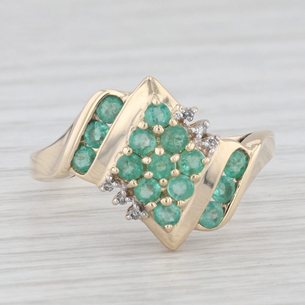 Light Gray 0.77ctw Emerald Diamond Cluster Ring 14k Yellow Gold Size 9