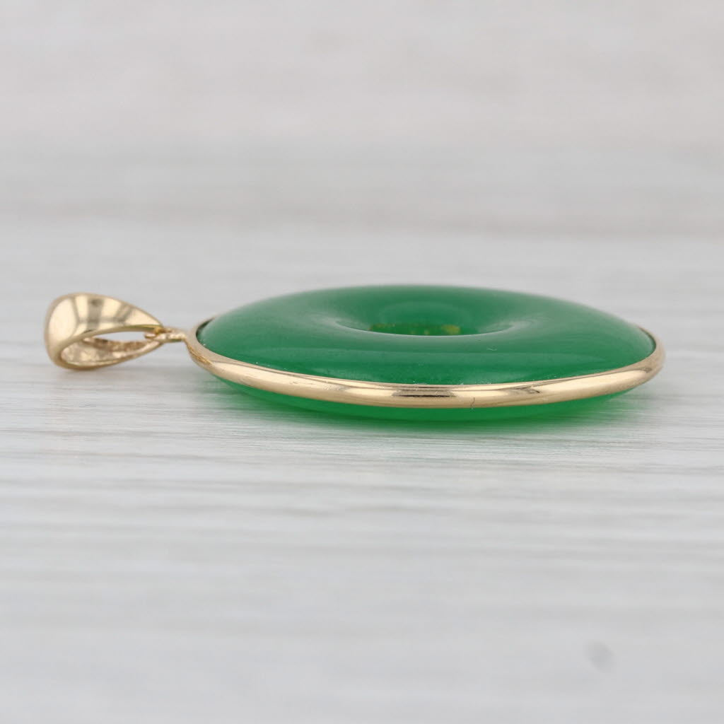Green Quartzite Hololith Pendant 14k Yellow Gold Circle Drop