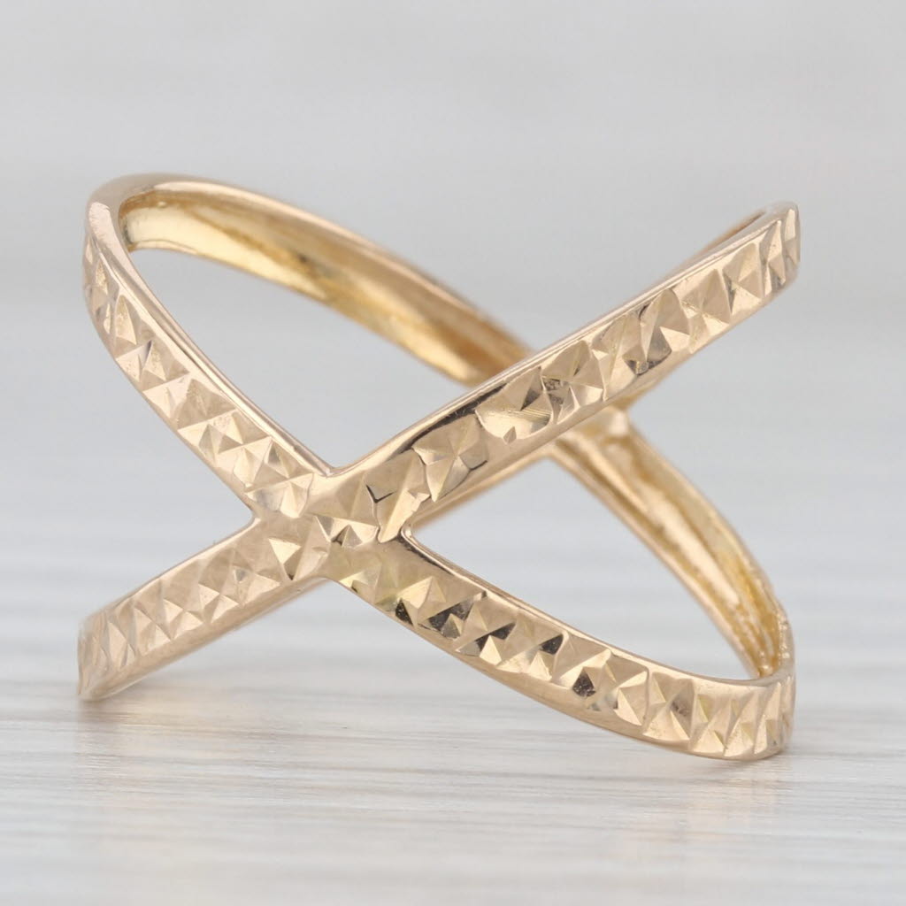 Light Gray Etched Pattern Orbit Ring 18k Yellow Gold Size 6.5 Statement