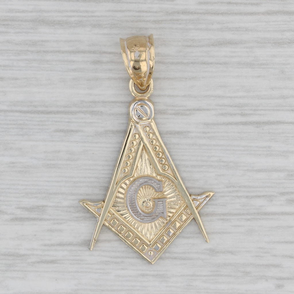 Gray Masonic Blue Lodge Pendant 14k Yellow Gold Square Compass