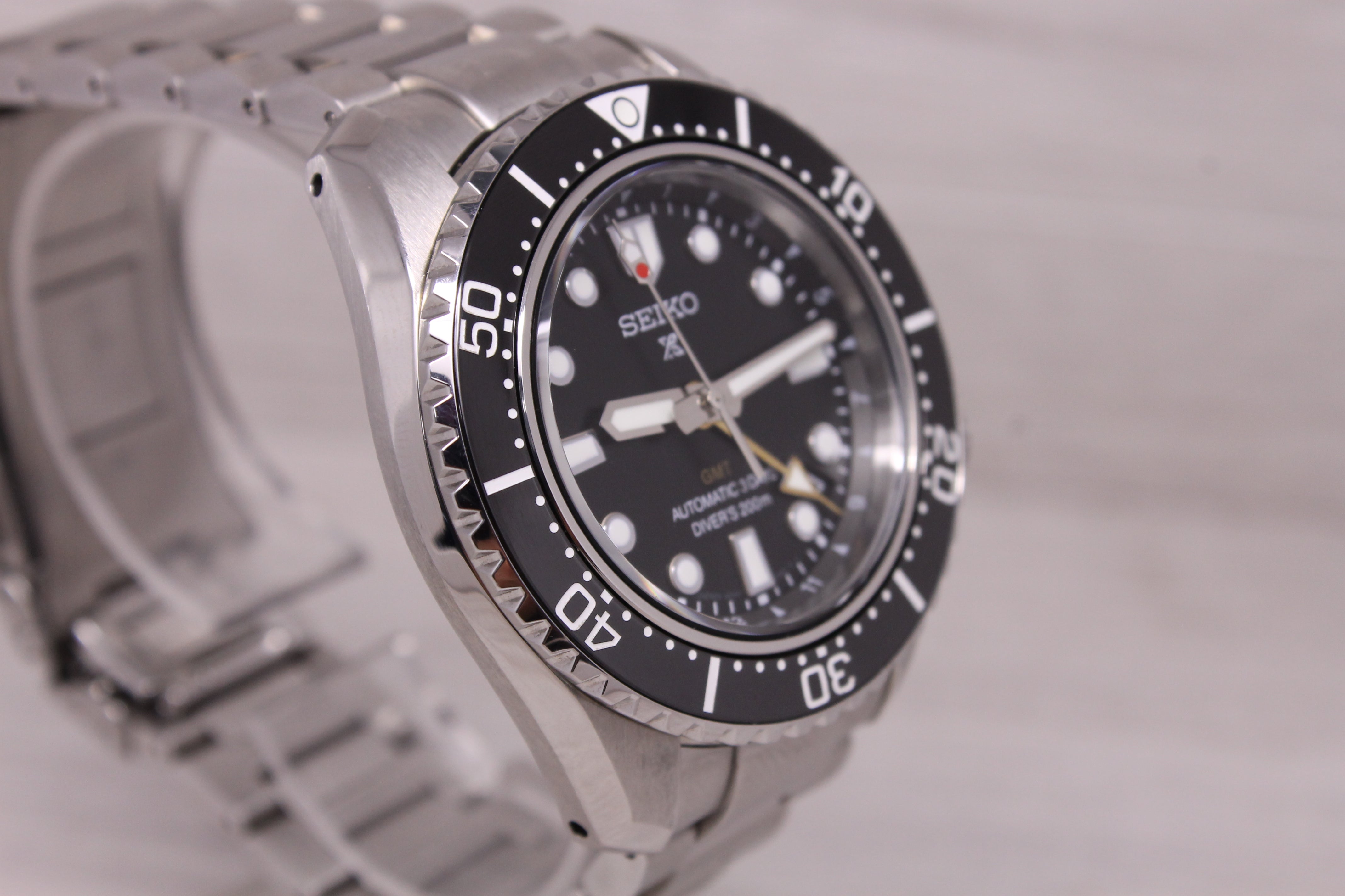 Seiko Prospex GMT SPB383J1 Mens 42mm Steel Automatic Diver Watch Bracelet & Box