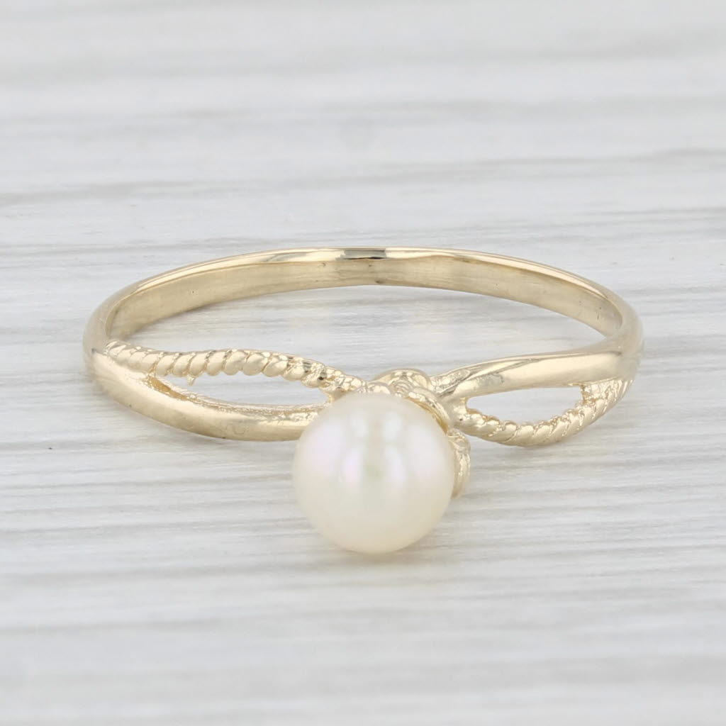 Light Gray Cultured Pearl Dangle Charm Ring 14k Yellow Gold Small Size 3.5 Band